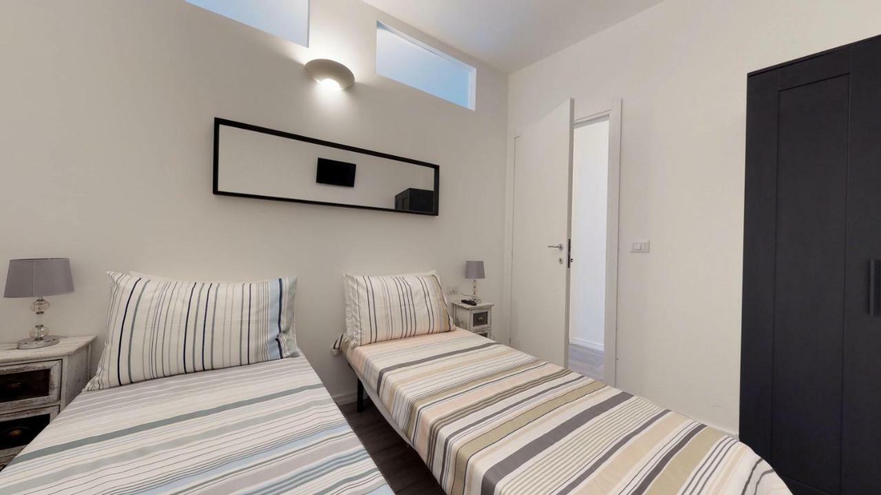 Luxury 2 Bedrooms Apartment Milan Bagian luar foto