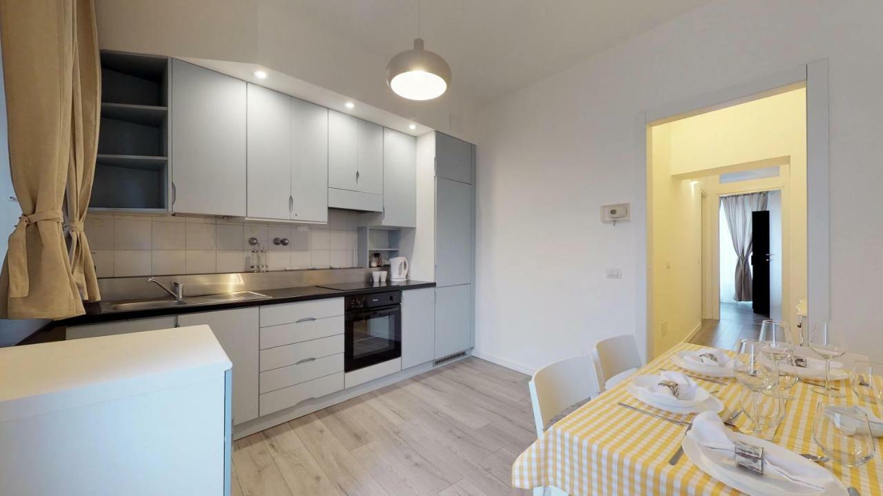 Luxury 2 Bedrooms Apartment Milan Bagian luar foto